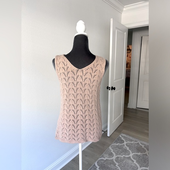 Blu Pepper Tan Lightweight Sleeveless Sweater - Picture 5 of 10